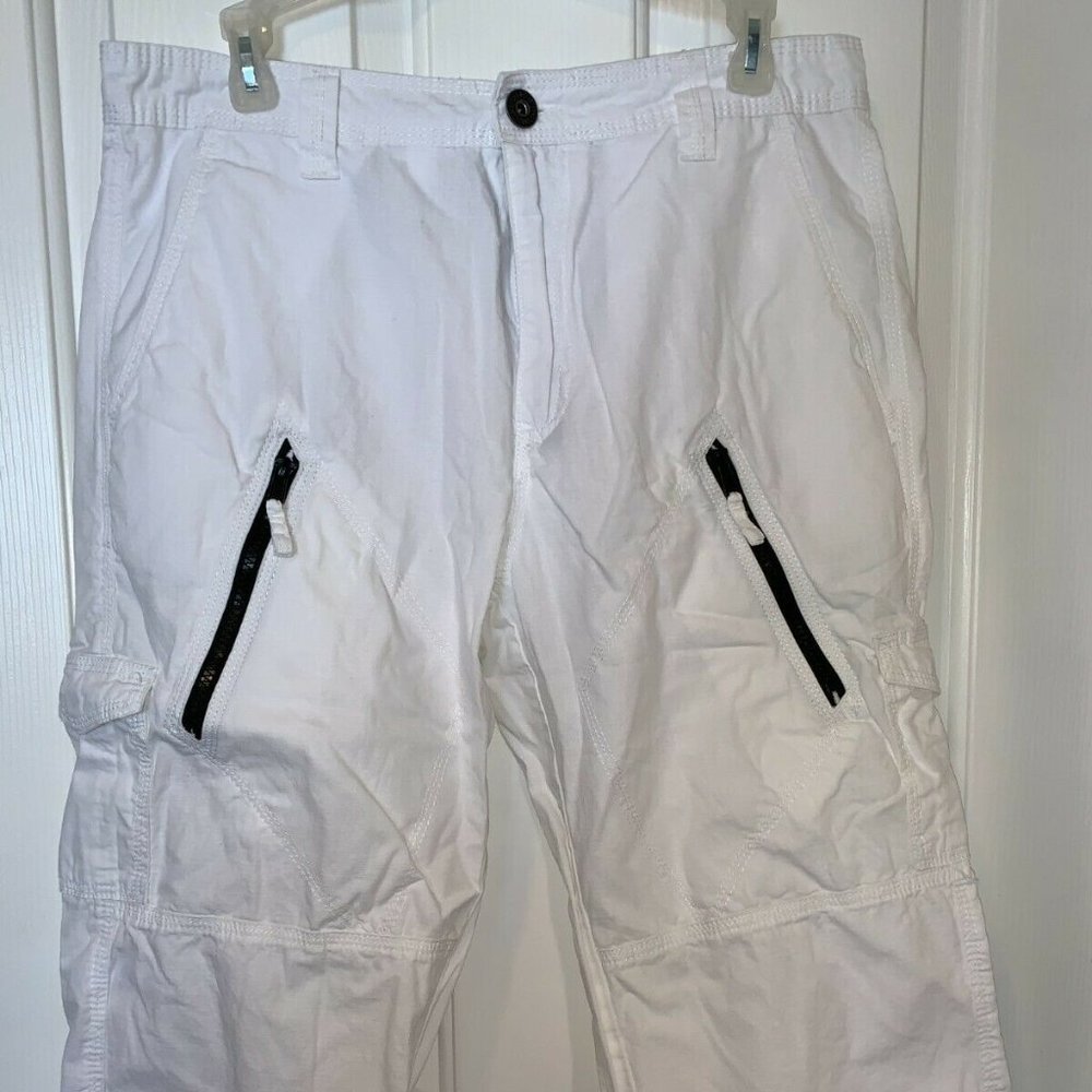 INC Men's Cafe Racer WHITE Capri Zipper Cargo Shorts - Size 32 - Retail $110